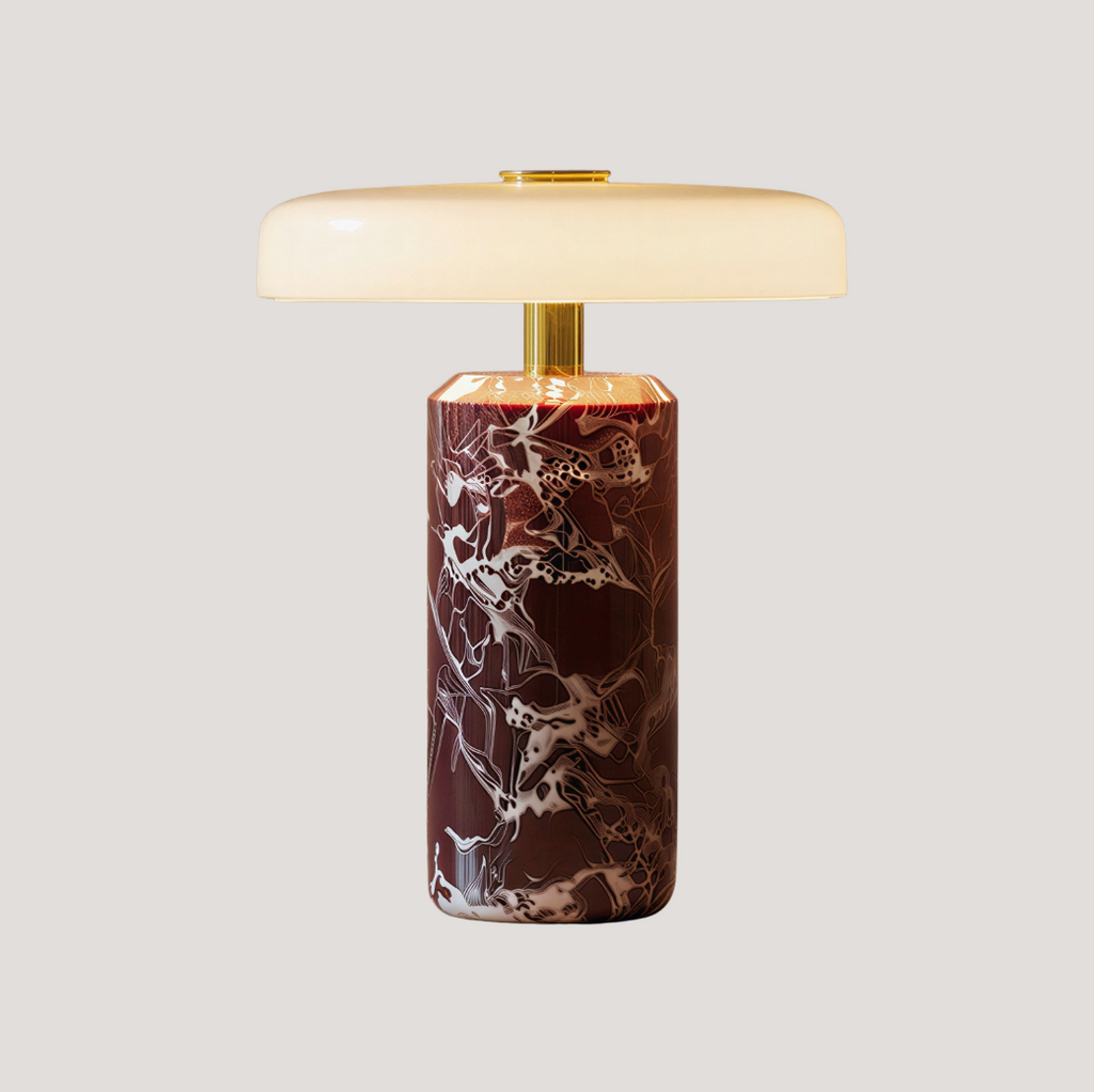 Bordlampe i metal og glas | Kompakt design