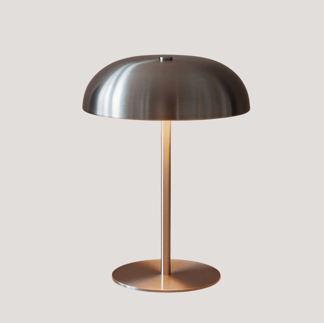 Bordslampa | Trådlös LED-lampa i metall, dimbar, touchkontroll, USB-C laddning