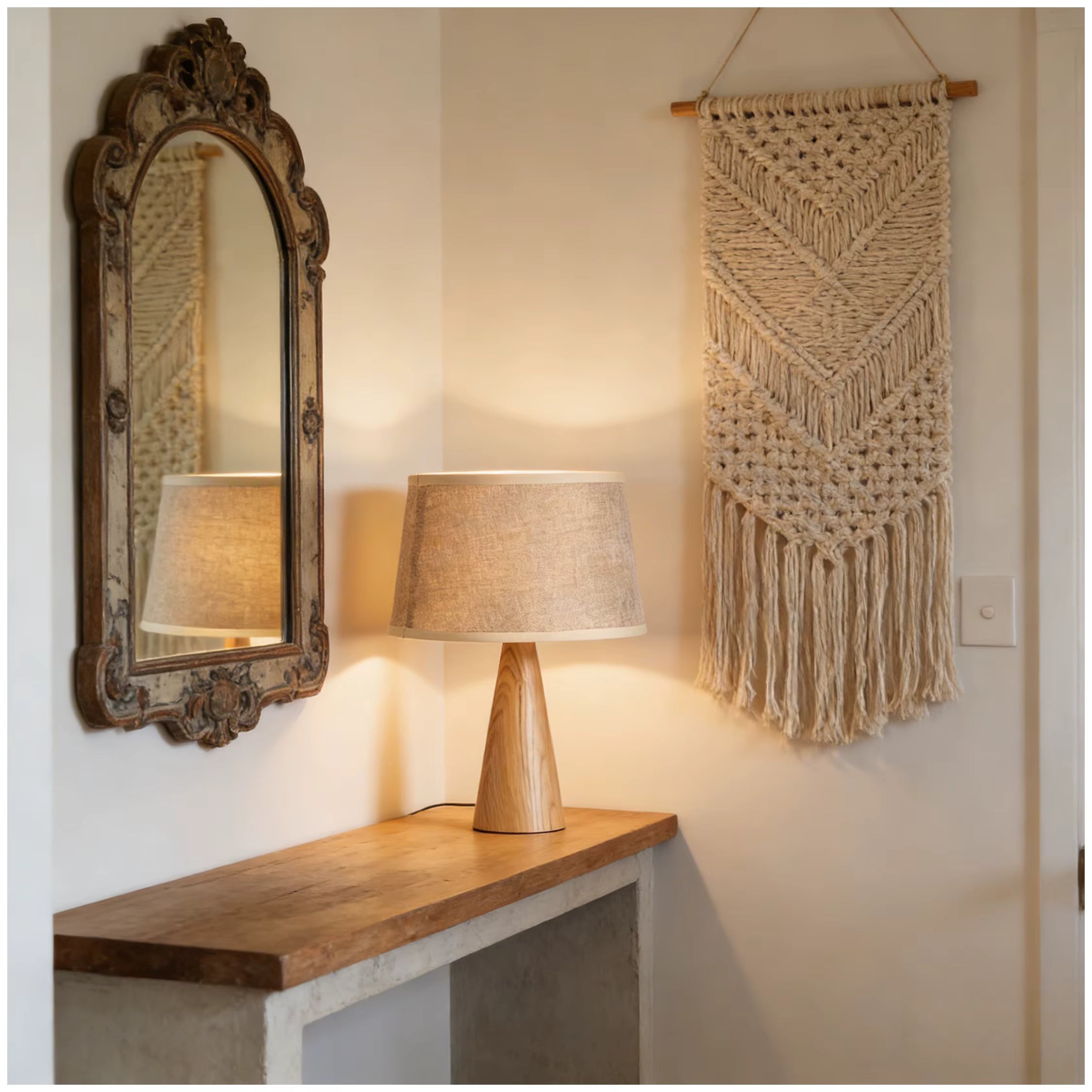 Bordslampa | Bordslampa i trä och tyg, E27, 2700K varmvit, 220V, strömbrytare