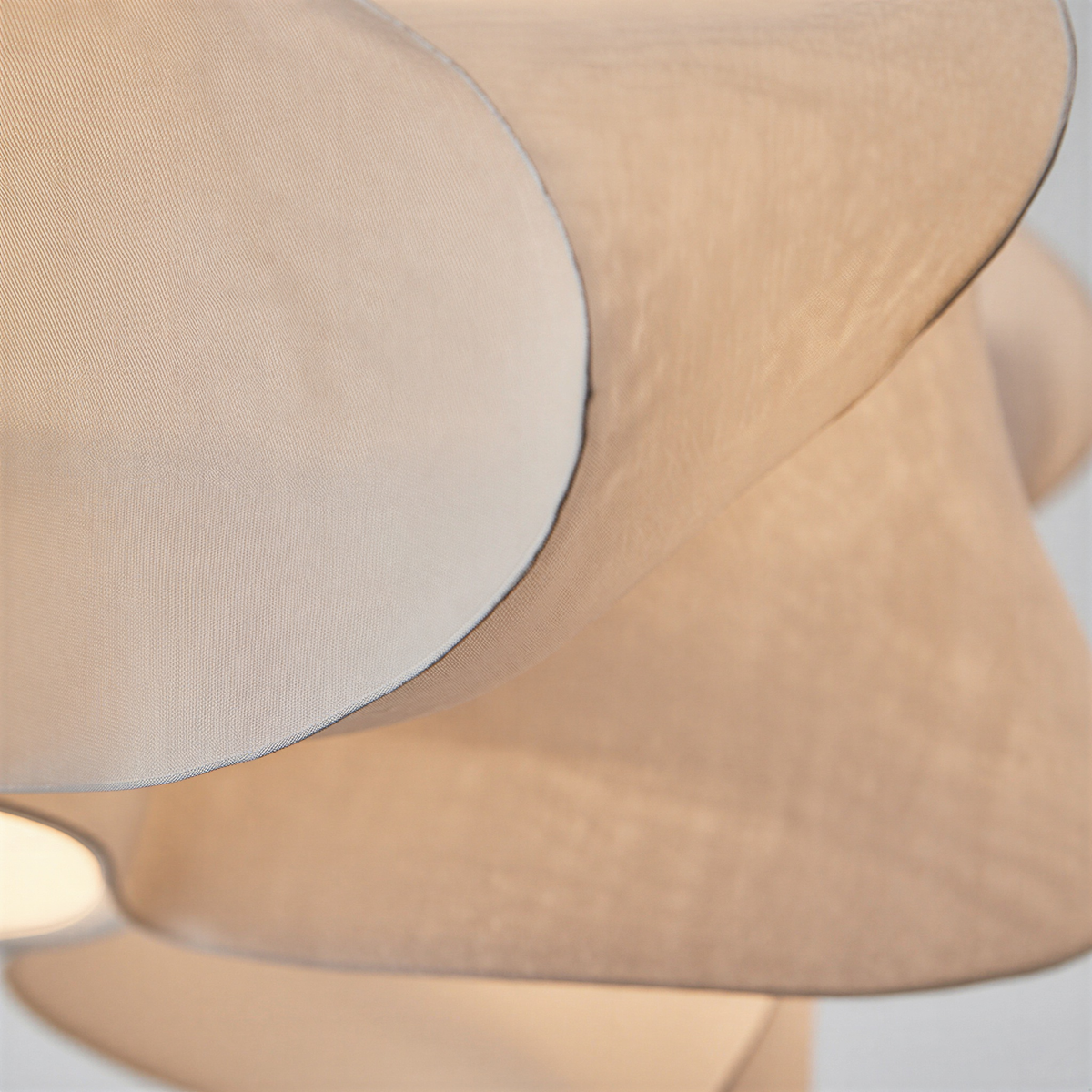 Loftlampe i naturlig silke | Rund E27 loftlampe